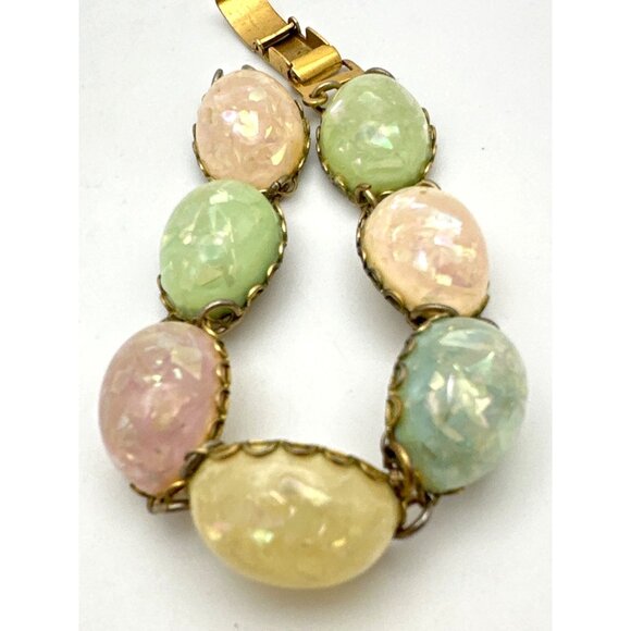 Vintage 50s CORO Pegasus Confetti Bracelet Cabochon Pastels Lucite Grannycore - Picture 8 of 12
